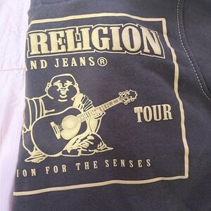 True Religion Men’s Navy Tee with Cream Graphic Logo